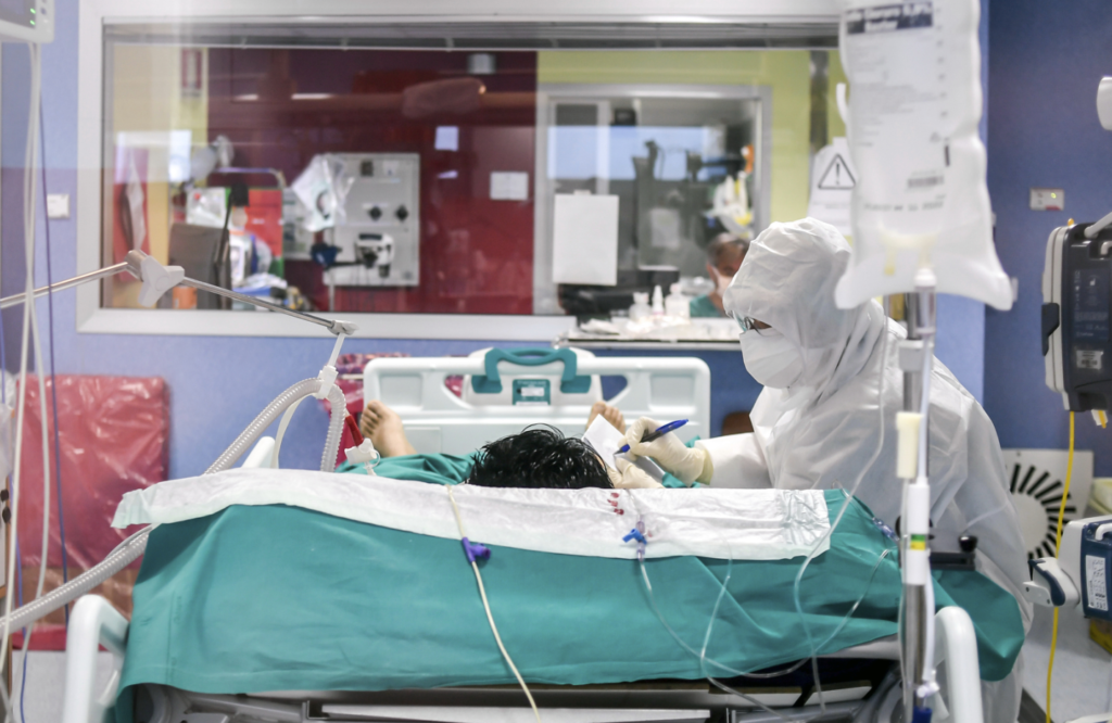 Ιταλία: Πάνω από 21.500 τα θύματα του κορονοϊού – Περιορίζονται οι εισαγωγές σε νοσοκομεία