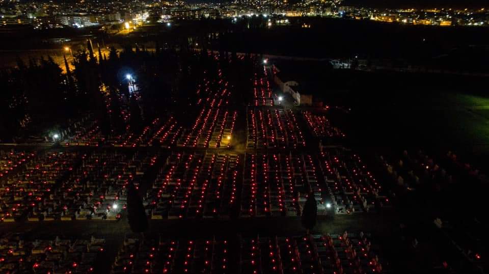 6.000 κεράκια διάρκειας άναψε ο δήμος Ξάνθης στα κοιμητήρια (εικόνες)