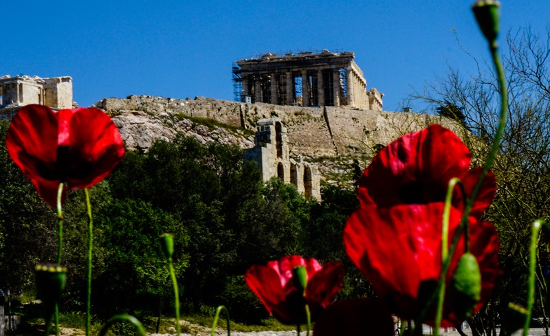 Θα ευχηθούμε καλή Ανάσταση στα τρία μνημόνια;