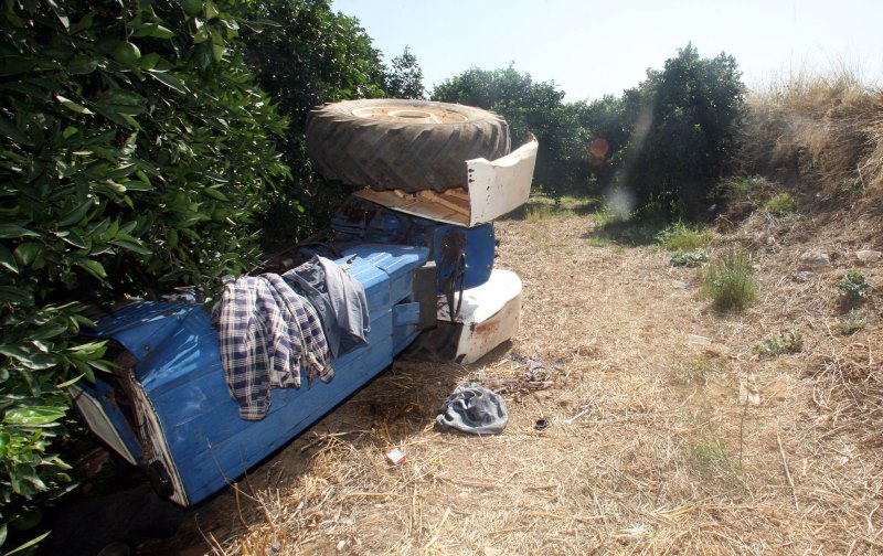 Φρικτός θάνατος για αγρότη στην Πέλλα: Εγκλωβίστηκε ανάμεσα στην φρέζα και το τρακτέρ