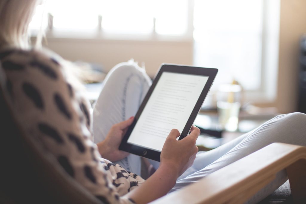 Το ΠΛΑΙΣΙΟ προχωρά στη δωρεά tablet σε 87 σχολεία ακριτικών και δύσκολα προσβάσιμων περιοχών