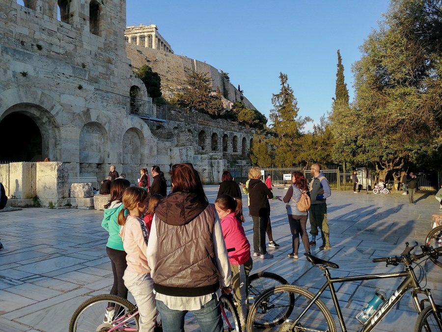 Ευκαιρία ή σκιά του εαυτού μας;