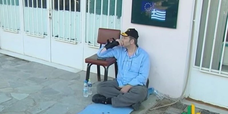Σε απεργία πείνας ο Απόστολος Γκλέτσος για την κατάργηση εξεταστικού κέντρου (video)