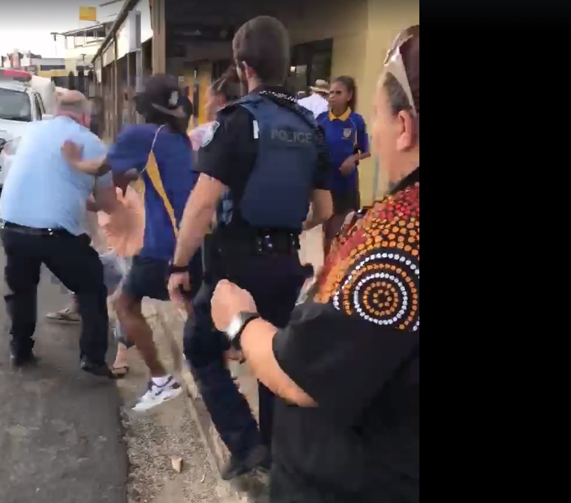 Αυστραλία – video σοκ: Αστυνομικός επιτίθεται κατά  μαθήτριας