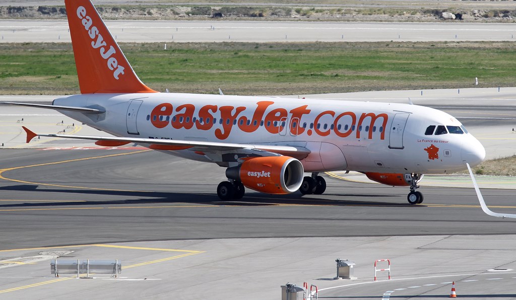 Χάκαραν την EasyJet – Στον «αέρα» προσωπικά δεδομένα 9 εκατ. πελατών