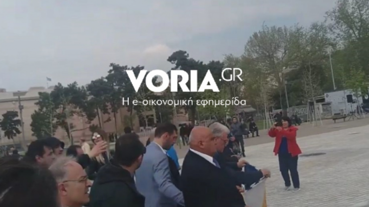 Οπαδοί του ΠΑΟΚ έδιωξαν τον Ψωμιάδη από το συλλαλητήριο για τη Μακεδονία (Video)