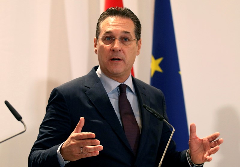 Αυστρία: Παραιτείται ο αντικαγκελάριος Στράχε μετά το «βίντεο της ντροπής» (video)