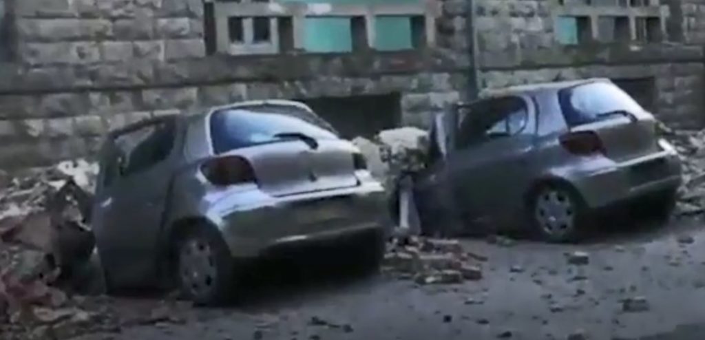 Αλβανία: Δεκάδες τραυματίες και ζημιές σε Τίρανα και Δυρράχιο από τoυς σεισμoύς (video)