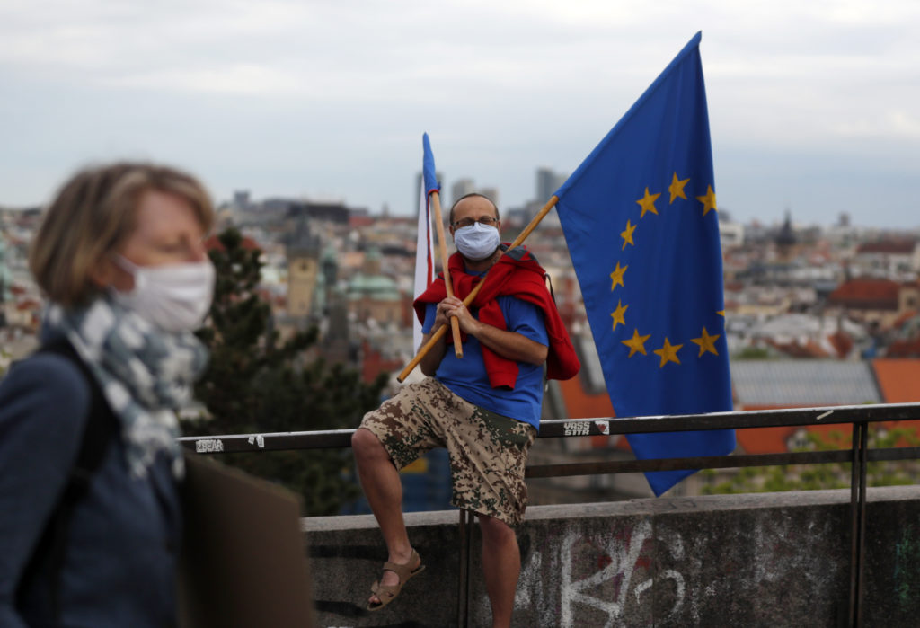 Κορονοϊός: Η Τσεχία ανοίγει τους κινηματογράφους αλλά απαγορεύει τρόφιμα και αναψυκτικά