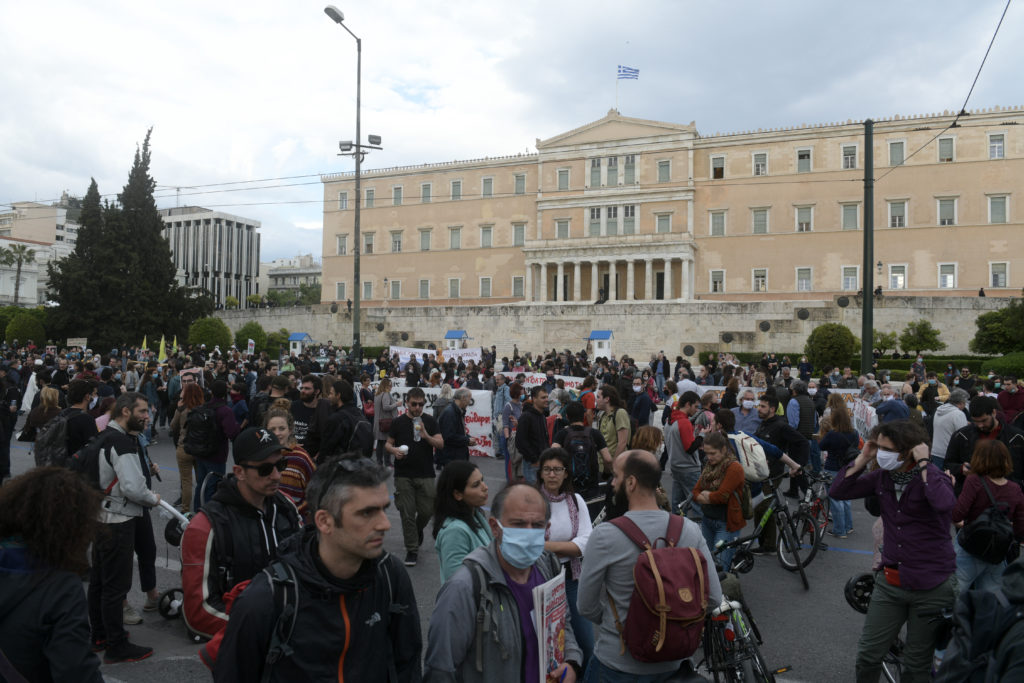 Συγκεντρώσεις σε Αθήνα και Θεσσαλονίκη κατά του περιβαλλοντικού νομοσχεδίου (Photos)