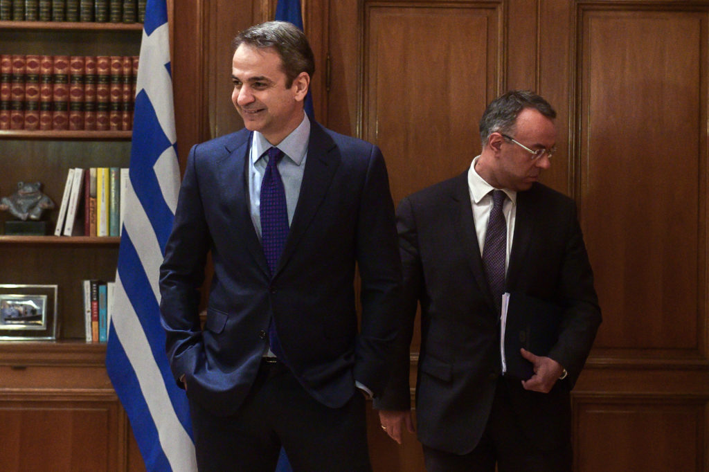 «Πόθεν έσχες»: Το δάνειο του πρωθυπουργού από την αδερφή του