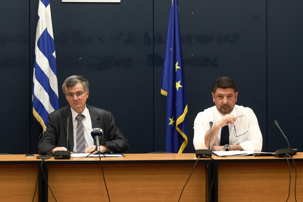 Τέλος η καθημερινή ενημέρωση από Τσιόδρα -Χαρδαλιά
