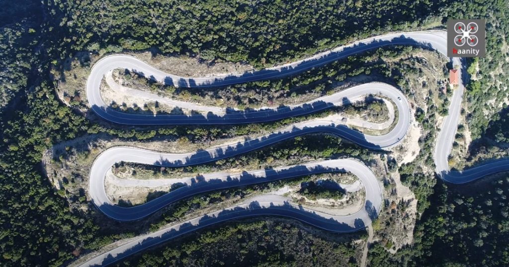 Κωλοσούρτης: Η θρυλική Εθνική με τις ατέλειωτες στροφές (video – drone)