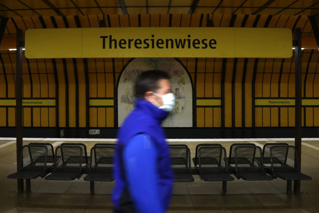 Αυξάνονται και πάλι τα κρούσματα στη Γερμανία: Υπέρβαση του ορίου νέων κρουσμάτων σε πολλές περιοχές