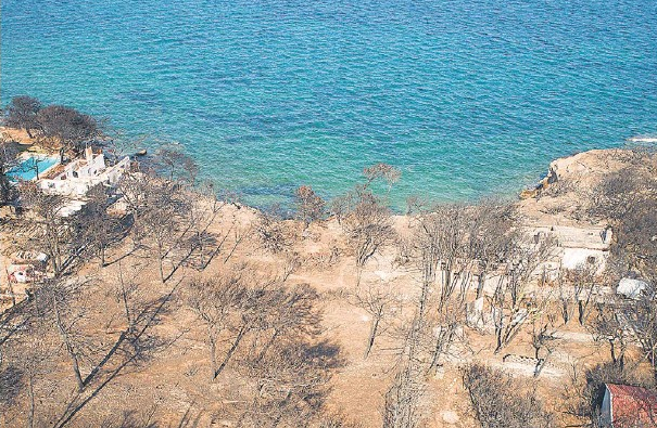 Χωματερές παντού και μια παγίδα στο τραγικό Μάτι