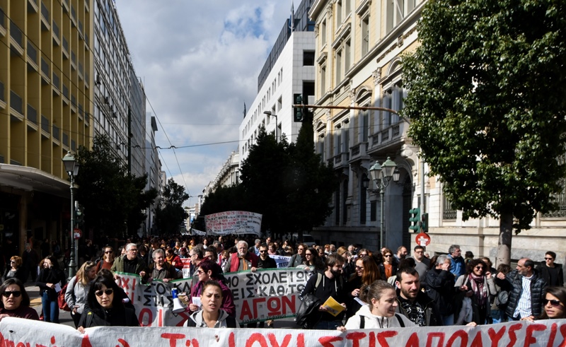 Νέο συλλαλητήριο της ΟΛΜΕ την Τρίτη 19 Μαΐου στα Προπύλαια