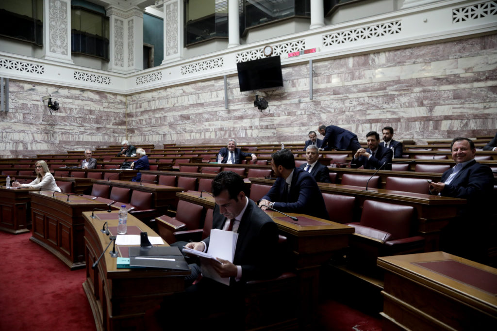 Το προεκλογικό σχέδιο της ΝΔ για την Προανακριτική: Ποιους καλούν, ποιους απέκλεισαν και γιατί αποχώρησε ο ΣΥΡΙΖΑ