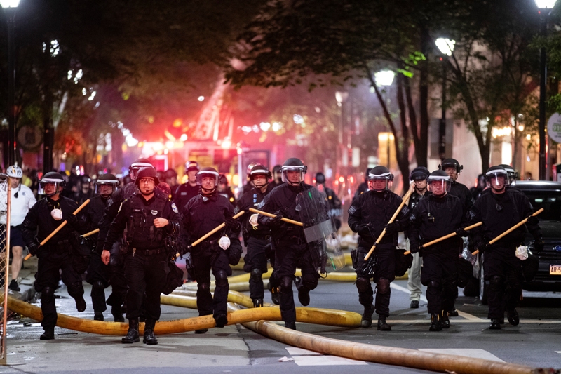 Ο Τραμπ σκοπεύει να εντάξει το κίνημα Antifa στη λίστα των τρομοκρατικών οργανώσεων