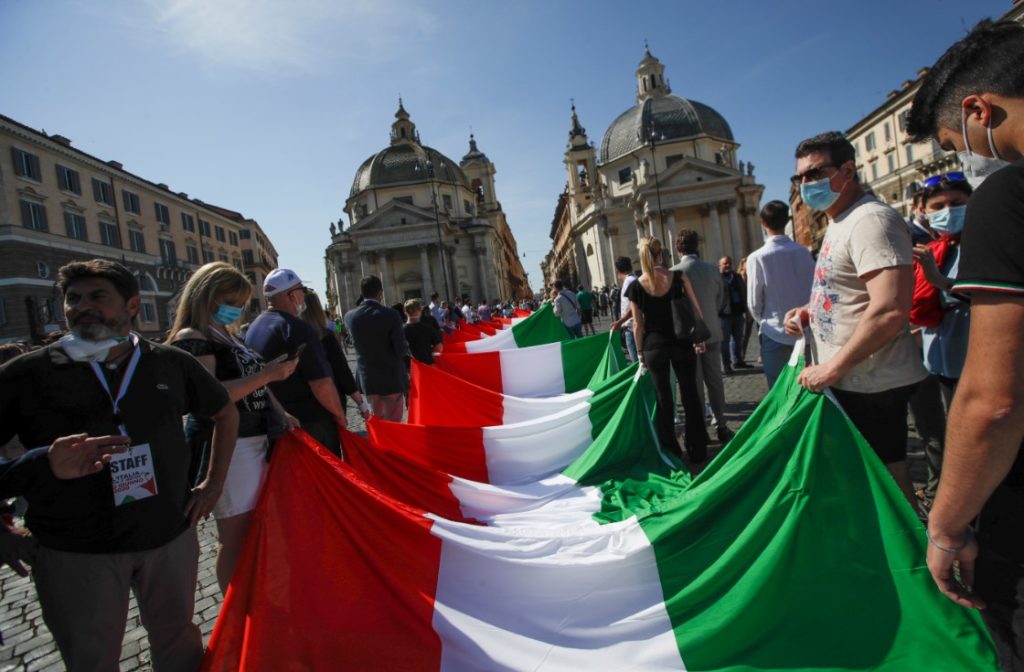 Ιταλία: 55 νεκροί και 318 νέα κρούσματα το τελευταίο 24ωρο