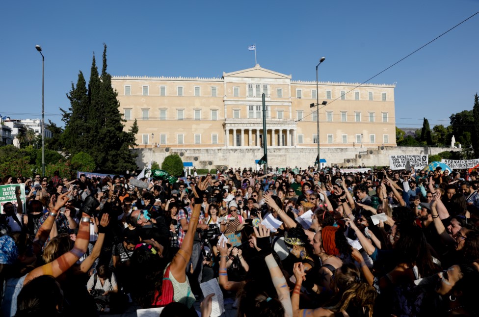 Βροντερό «όχι» στον (αντι)περιβαλλοντικό νόμο – #to_akyronoume