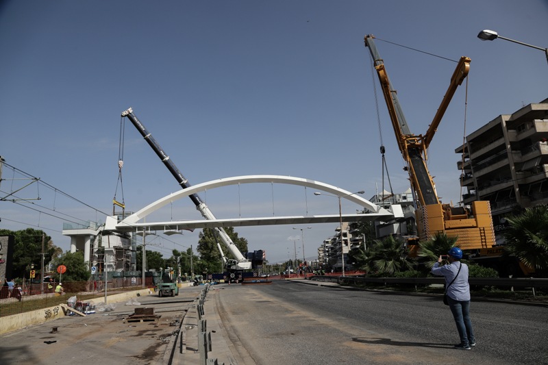 Κλειστή η λεωφόρος Ποσειδώνος για την πεζογέφυρα – Κυκλοφοριακές ρυθμίσεις