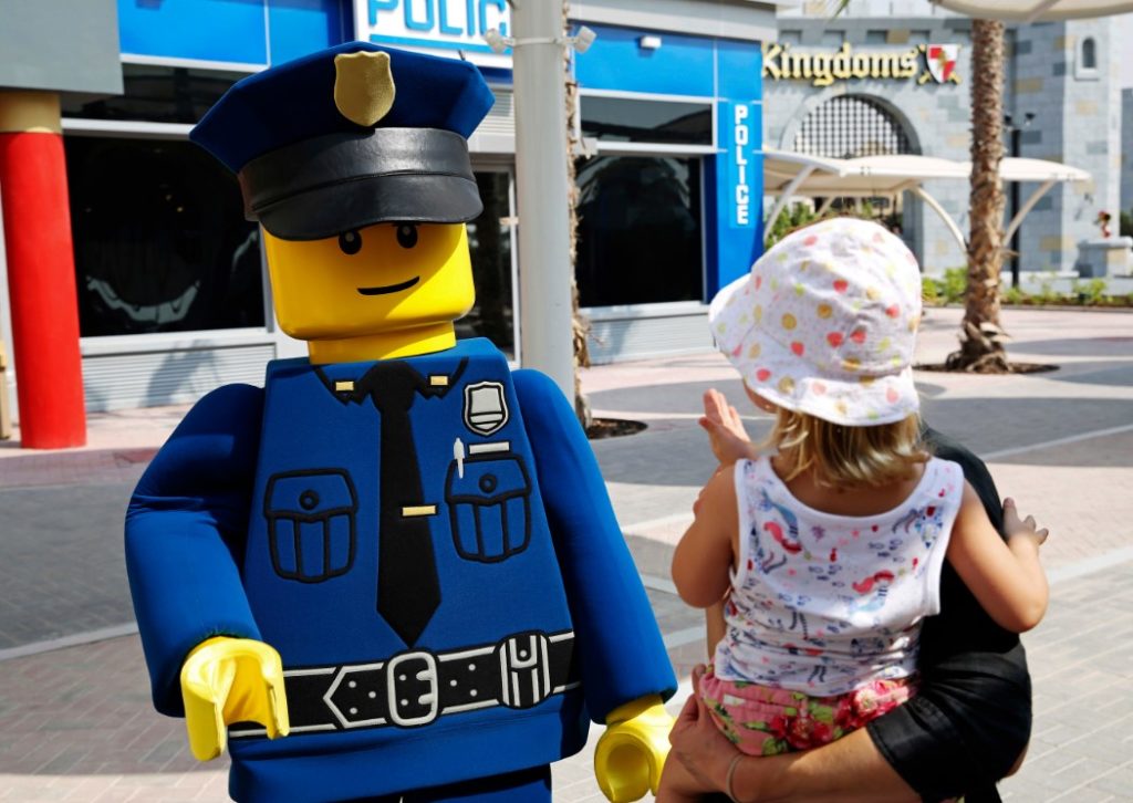 Η LEGO αποσύρει τις διαφημίσεις από τις σειρές παιχνιδιών με αστυνομικούς