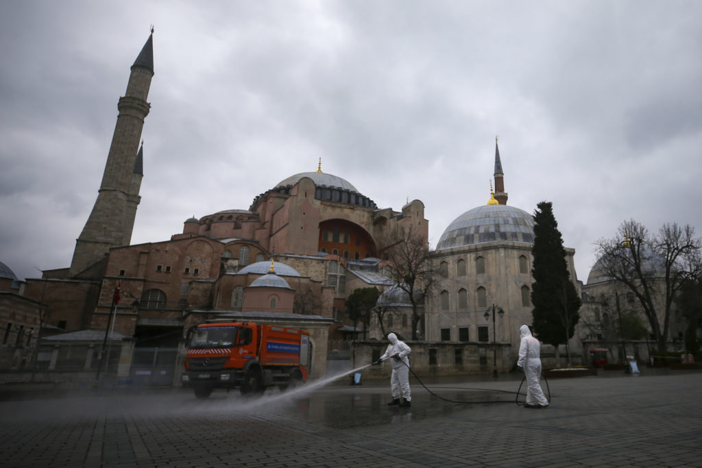 Δυσαρέσκεια της Τουρκίας από την τουριστική «καραντίνα» της Γερμανίας