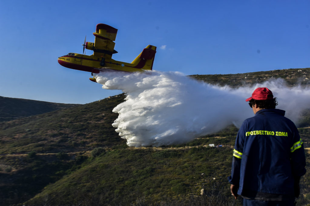 Θεσσαλονίκη: Πυρκαγιά σε δασική έκταση στο Άγιον Όρος