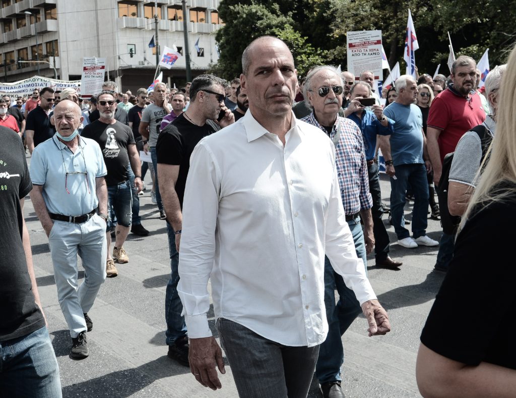 Βαρουφάκης: Η ΛΑΡΚΟ πρέπει να μείνει στη διάθεση του ελληνικού λαού