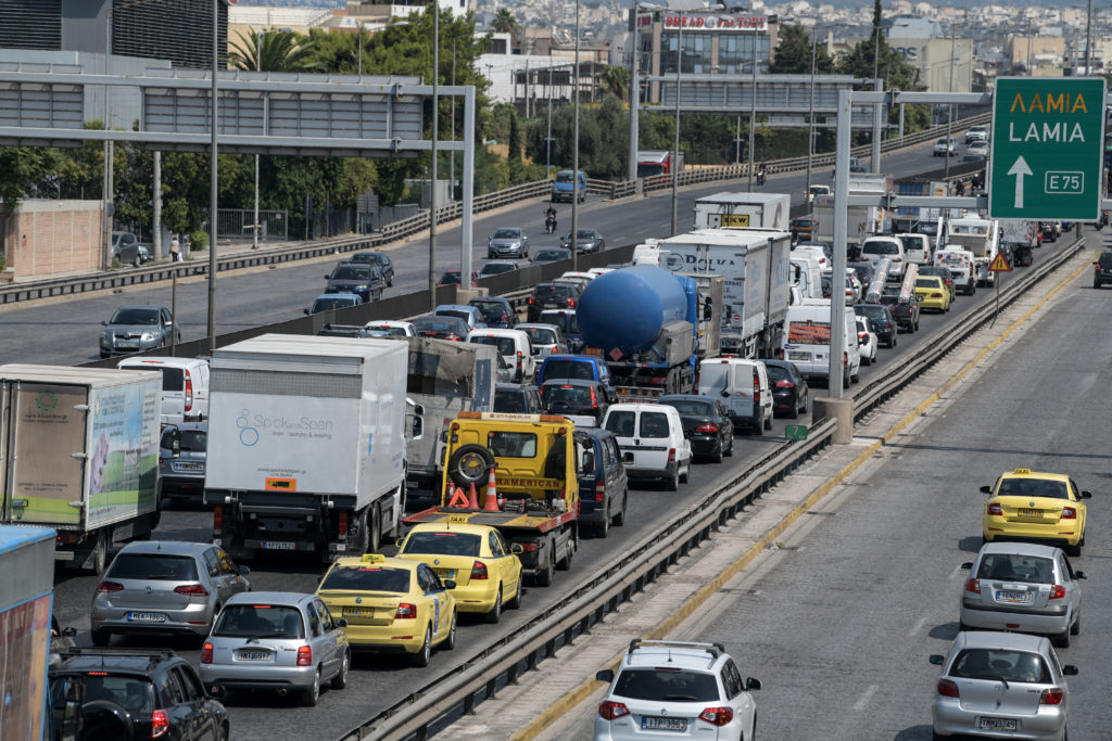 Κυκλοφοριακό χάος στον Κηφισό μετά από τροχαίο