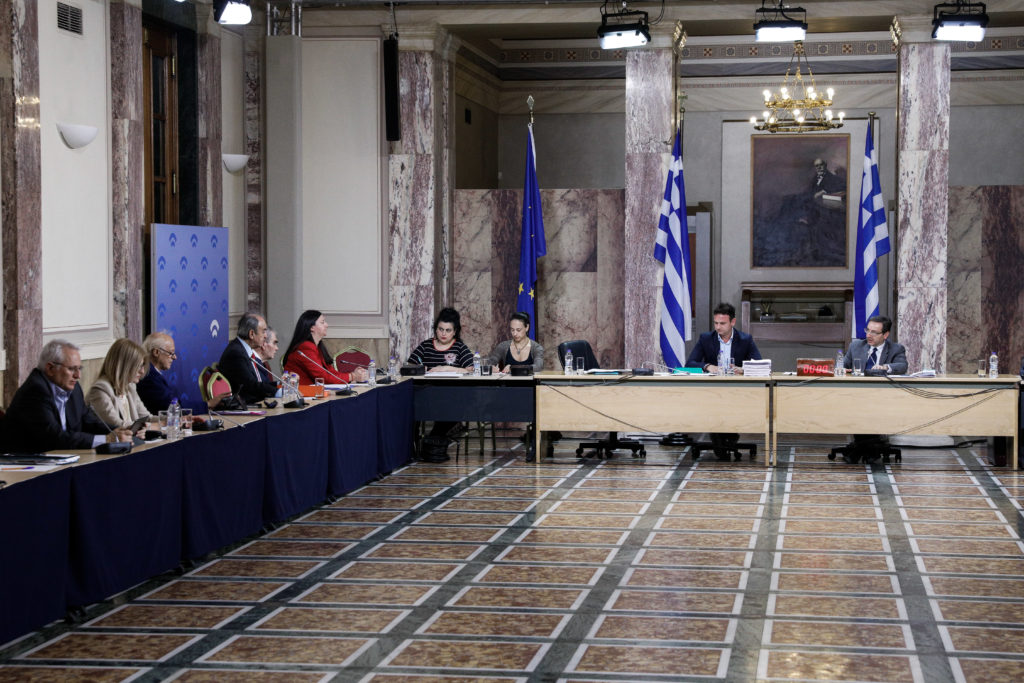 Πηγές ΣΥΡΙΖΑ: Το πιο σύντομο ανέκδοτο, η ΝΔ μιλά για παραδικαστικό και παρακράτος