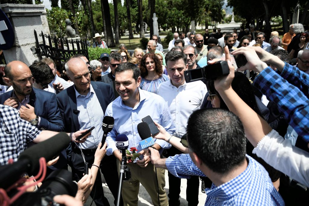 Τσίπρας:  Μαφιόζικες πρακτικές και ανύπαρκτη σκανδαλολογία για να κρύψουν το μεγάλο σκάνδαλο της ύφεσης