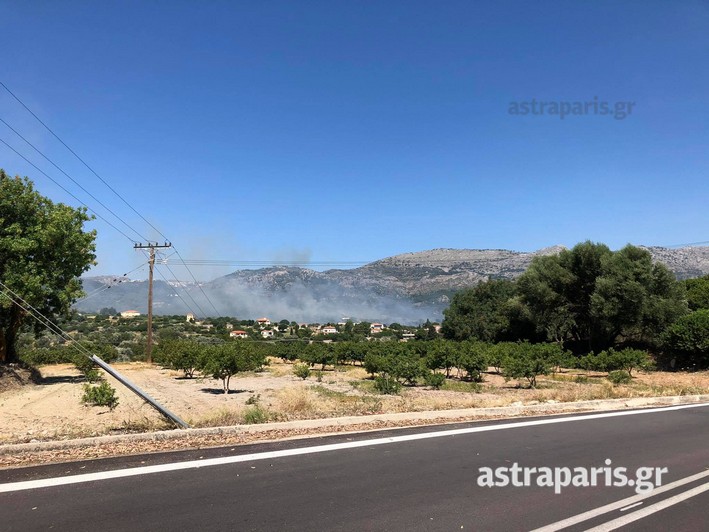 Σε εξέλιξη μεγάλη φωτιά στη Χίο – Εκκενώνονται χωριά (Photos- Video)