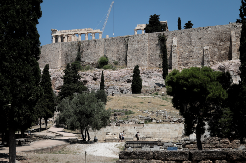 Ακρόπολη χωρίς αναβατόριο για ΑμεΑ