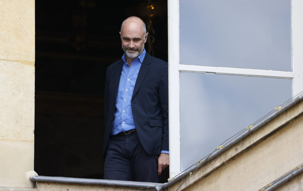 Γαλλία: Προκαταρκτική έρευνα σε βάρος του απερχόμενου πρωθυπουργού και δύο πρώην υπουργών
