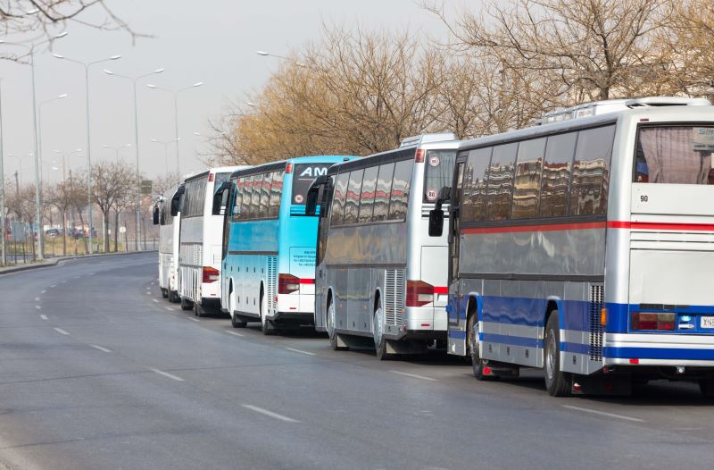 Σε απεργία προχωρούν οι οδηγοί τουριστικών λεωφορείων στην Κρήτη