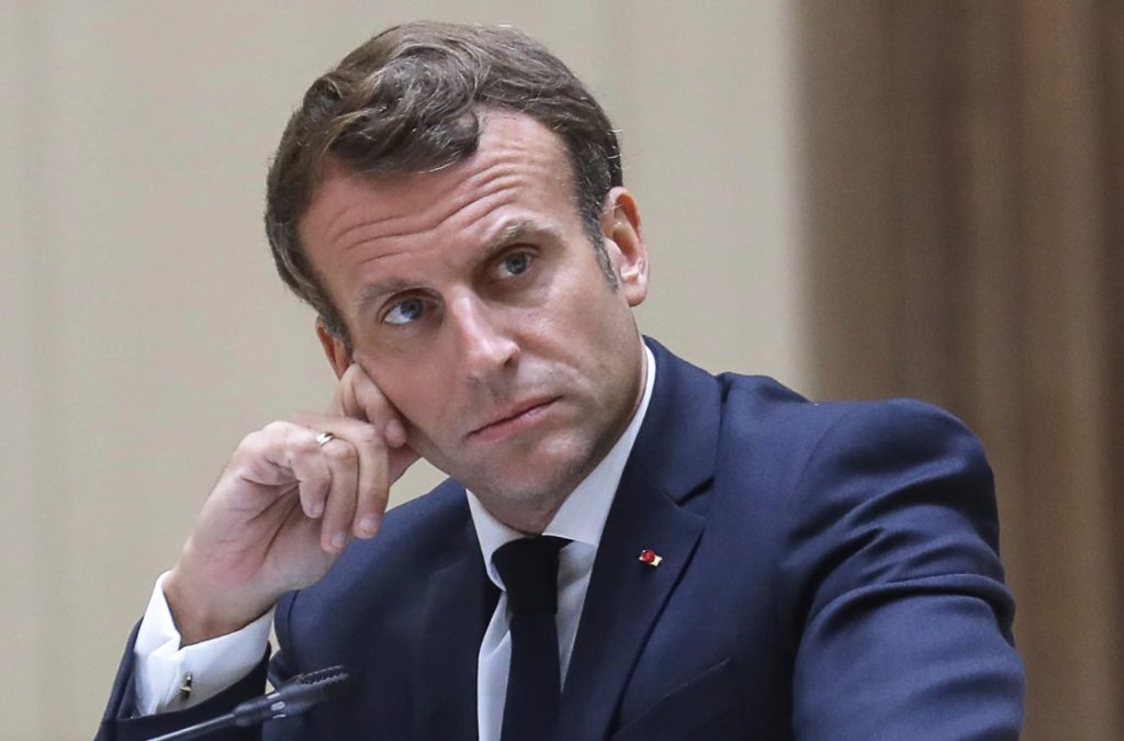 Γαλλία: Ο ανασχηματισμός και τα «υπερυπουργεία» του Μακρόν