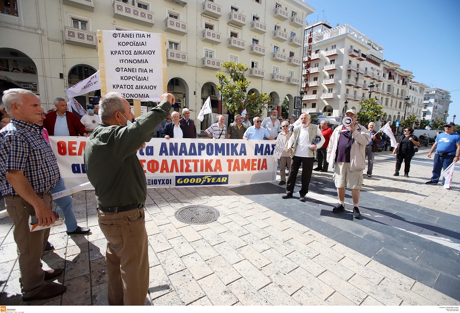 Σήμερα η απόφαση του ΣτΕ για τις παράνομες περικοπές των Βρούτση-Κουτρουμάνη το 2012 στις συντάξεις