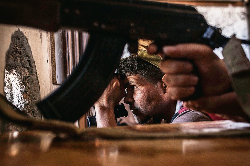 Μια σπίθα απειλεί την πυριτιδαποθήκη – Λιβύη