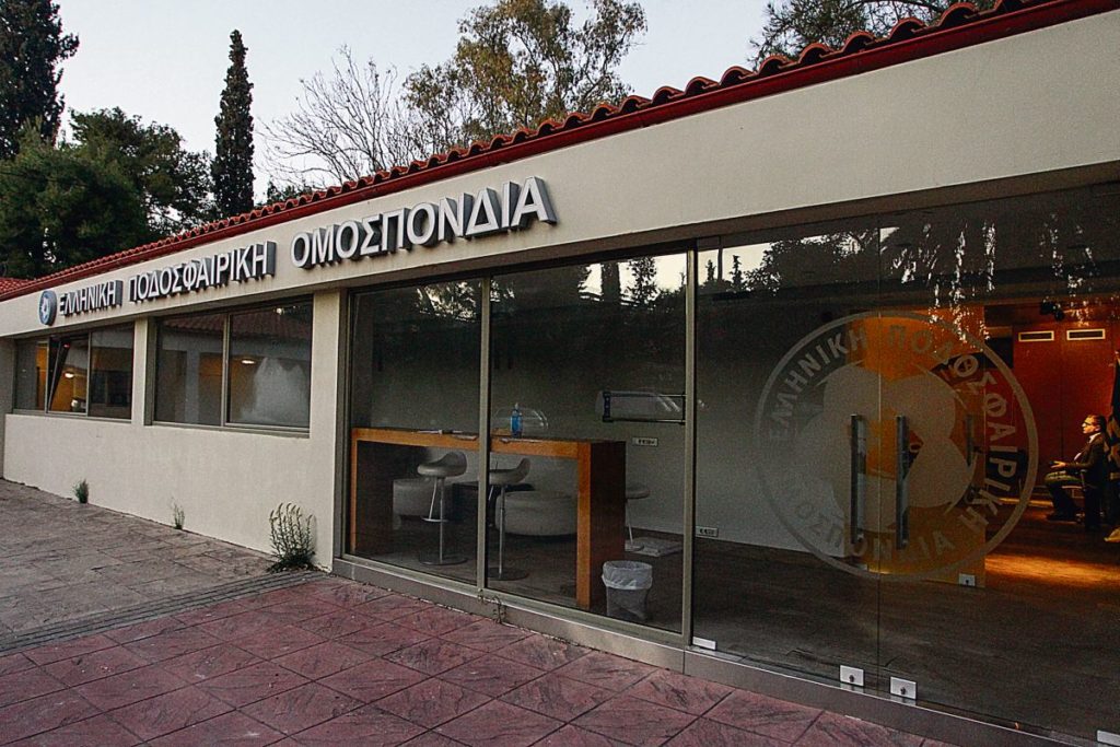 Μια ρετσινιά που δεν θα φύγει ποτέ…