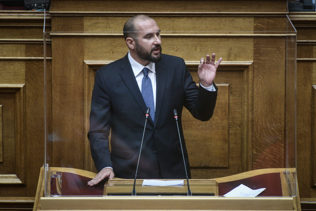 Τζανακόπουλος: Η απούσα κυβέρνηση οφείλει να απαντήσει αν η Μέρκελ απέτρεψε θερμό επεισόδιο