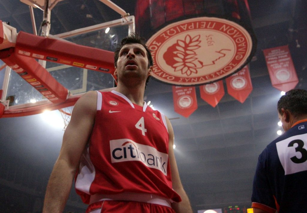 Παπαλουκάς: Η αποθέωση της Euroleague για τον «MVP που ερχόταν από τον πάγκο»