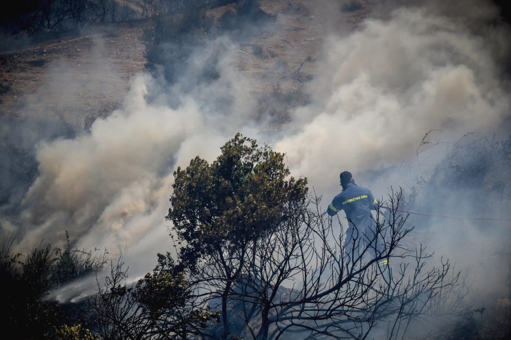 Φωτιές σε Κύθνο και Μεσσηνία