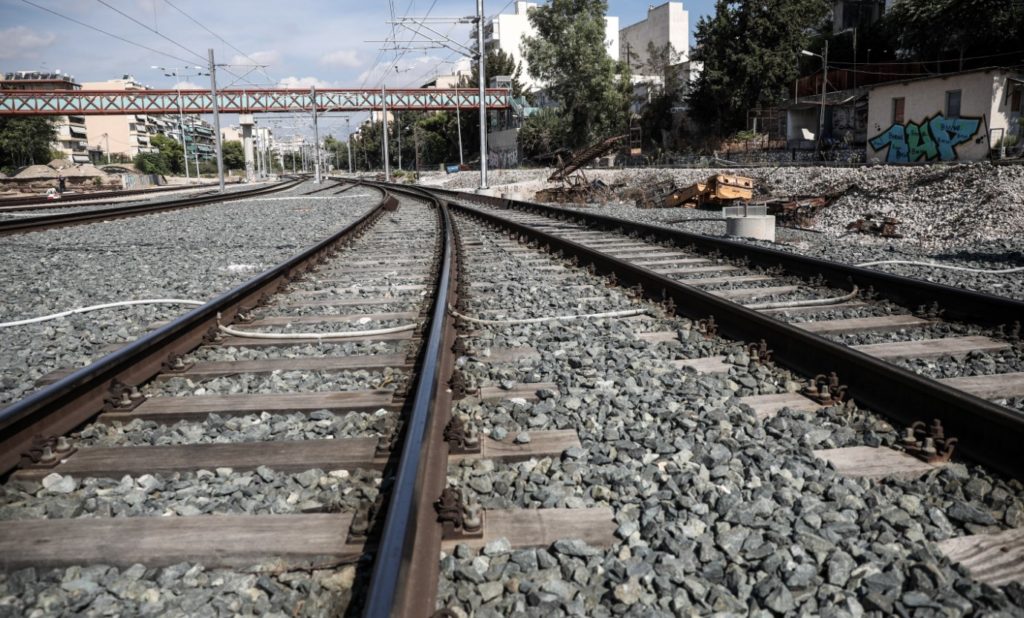 Διακοπή ρεύματος στην Πιερία – Ακινητοποιήθηκαν τρένα στο Αιγίνιο