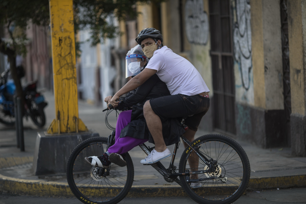 Στη Λατινική Αμερική οι μολύνσεις από τον κορονοϊό ξεπέρασαν τα 6 εκατομμύρια