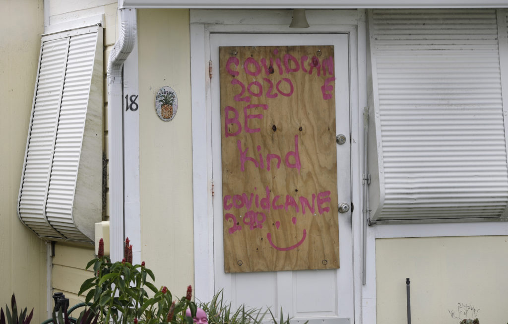 ΗΠΑ: Η τροπική καταιγίδα «Ησαΐας» πλησιάζει τις ακτές της Φλόριντα