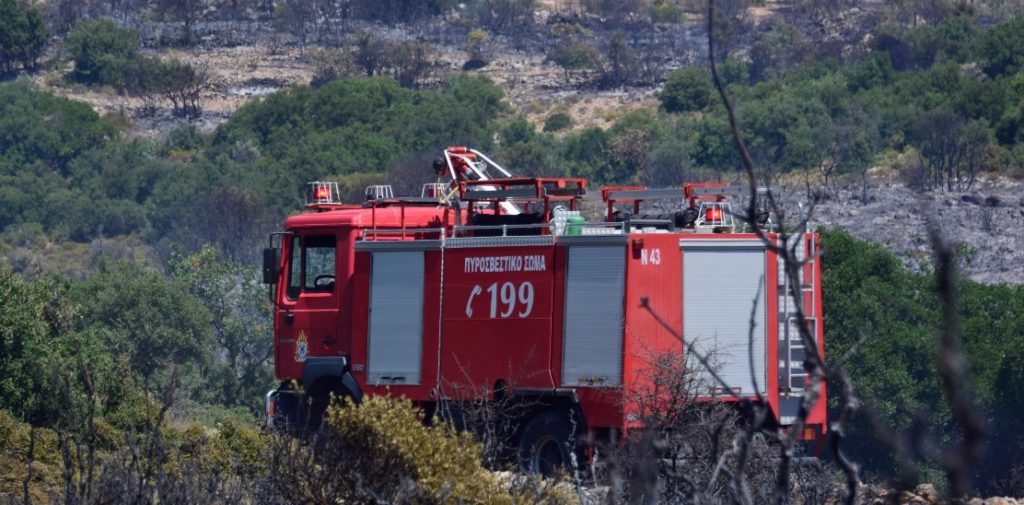 Χανιά: Σε ύφεση η φωτιά στο δήμο Κανδάνου – Σελίνου