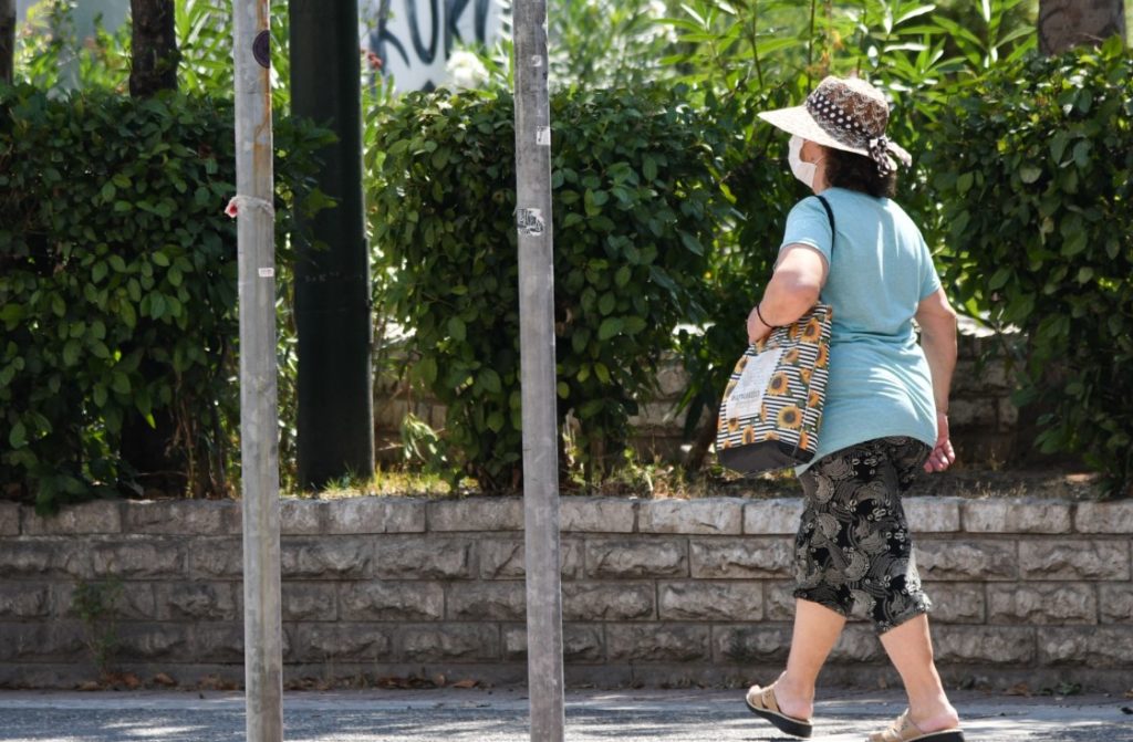 Κορονοϊός: Νέα μέτρα – Αναστέλλονται εμποροπανηγύρεις και λιτανείες