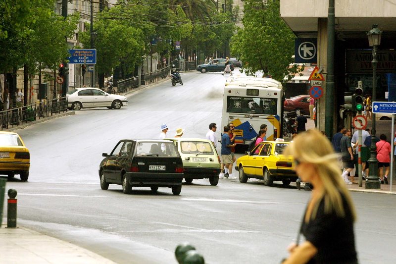 Κυκλοφοριακές ρυθμίσεις στην οδό Φιλελλήνων το πρωί της Κυριακής