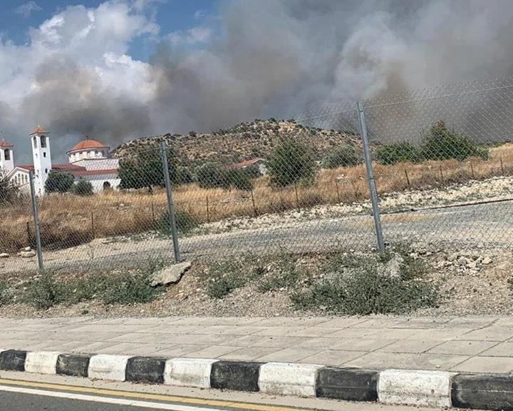 Κύπρος: Εκκενώνεται το χωριό Προαστειό, στη Λεμεσό λόγω της φωτιάς